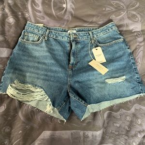 Forever21 plus size 14 jean shorts Boyfriend style NWT